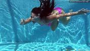 คลิปโป๊ออนไลน์ Jessica Lincoln in her pink bikini in the pool 3gp