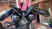 คริปโป๊ Squeezing My Huge Latex Honkers Mp4