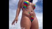 หนัง18 Kriss Hotwife na praia de micro biquini Mp4 ล่าสุด