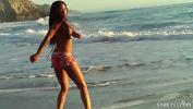 คลิปxxx hottie shakin her booty on a public beach 3gp ล่าสุด