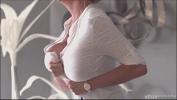 หนังโป๊ Glorious Tits On Display From MILF Goddess Kelly Madison 3gp ฟรี